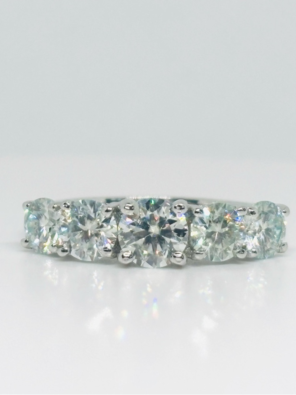 2.5ct MOISSANITE Ring size 7